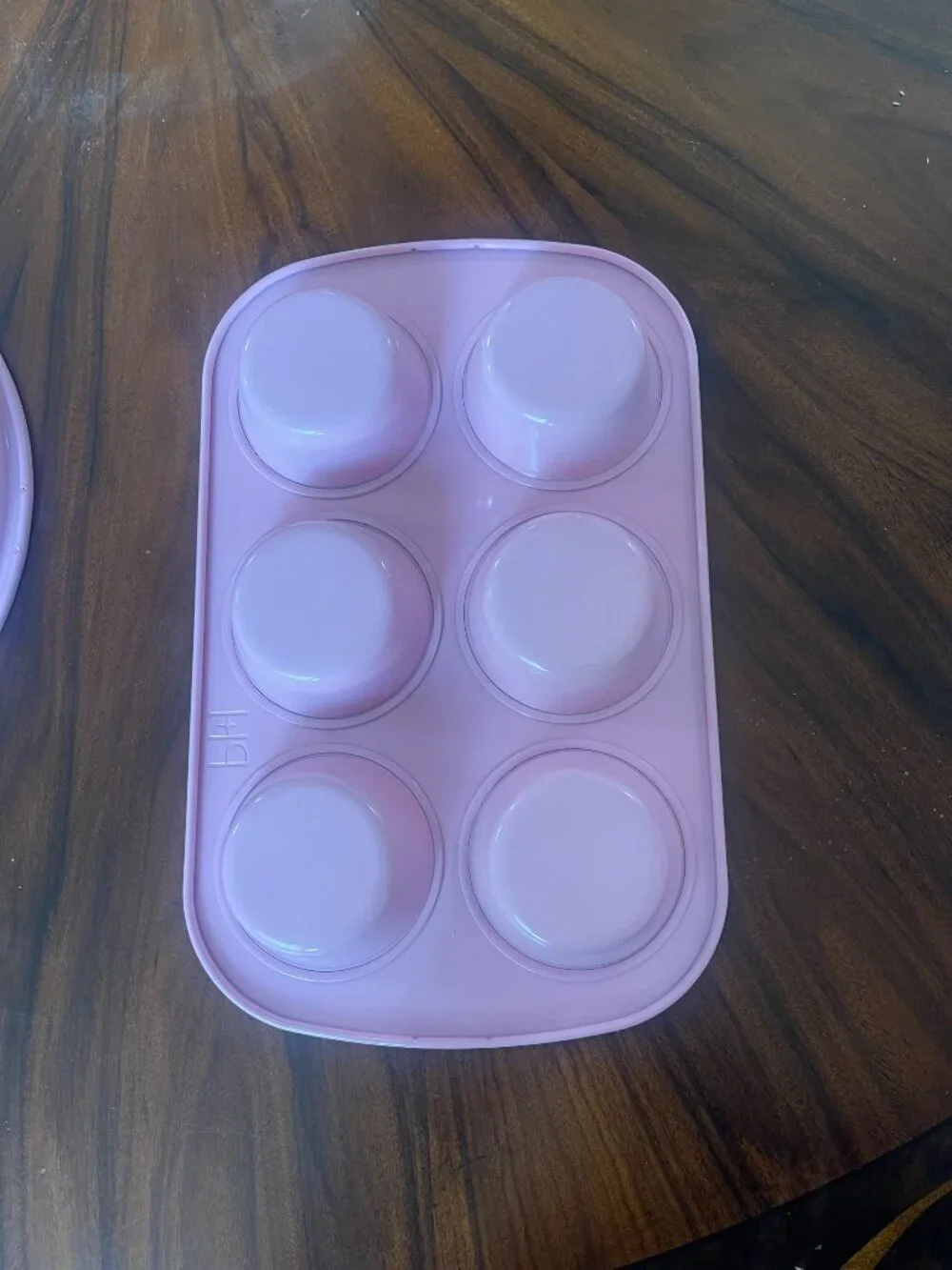 Paris Hilton Pink Muffin Pan 6 Cup NWT Aesthetic Bakeware